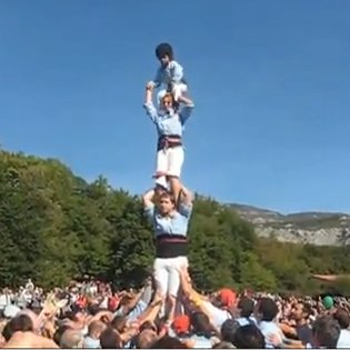 Un “castell” en el Oinez.