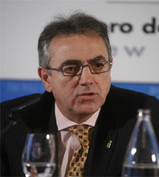 Sanz anuncia un gran pacto para expulsar a los violentos dela vida pública.